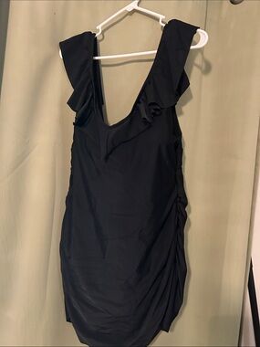 Old Navy Black Ruffle One-Piece Swimsuit/Swim dress
